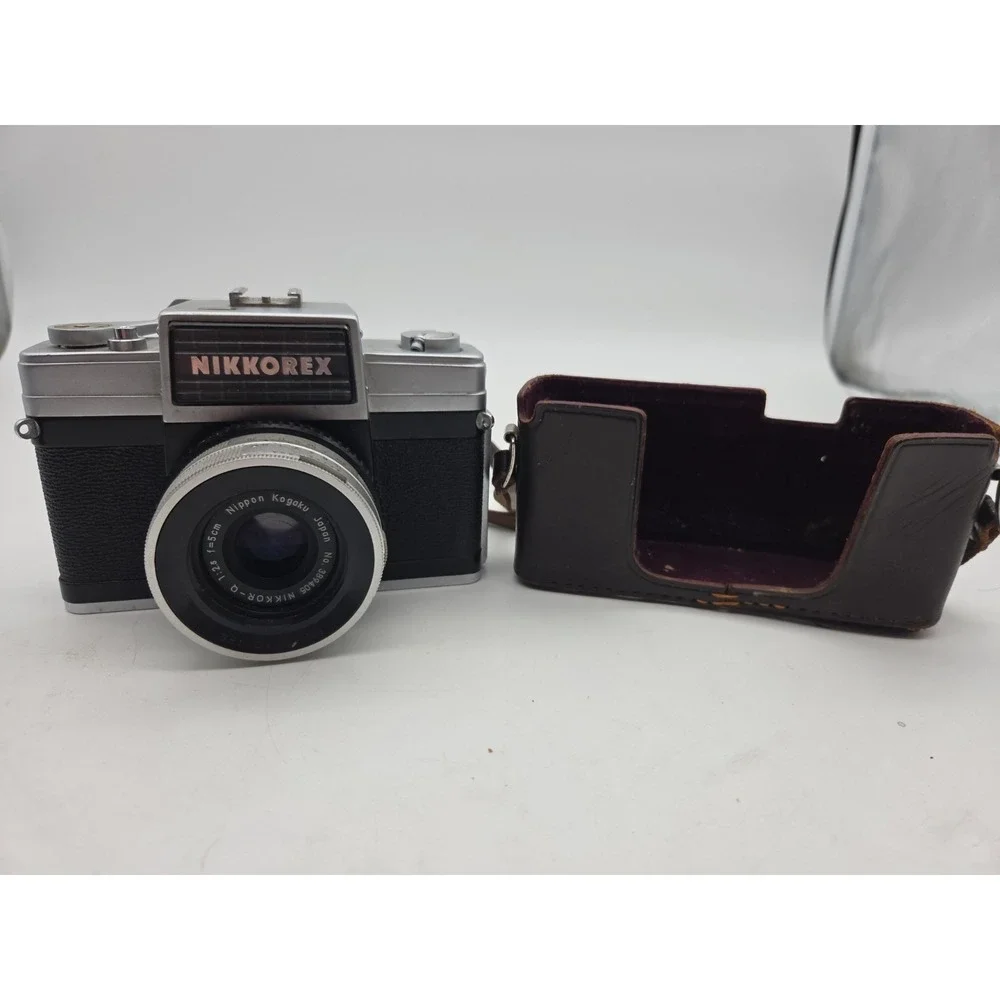 Nikkorex 35MM Film Camera Made in Japan - FOR PARTS SEE NOTES